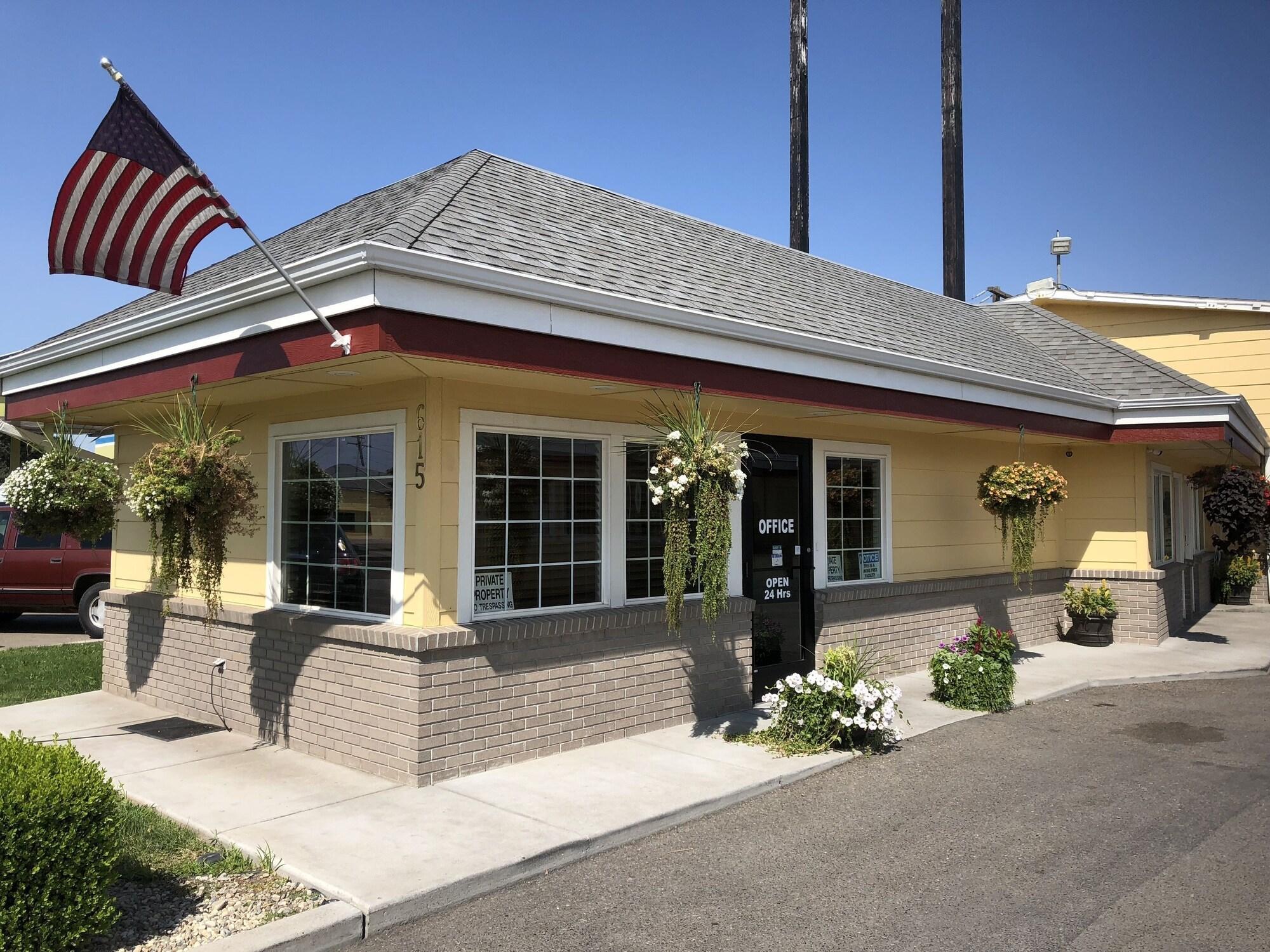 Super 8 By Wyndham Ontario Motel Exterior foto